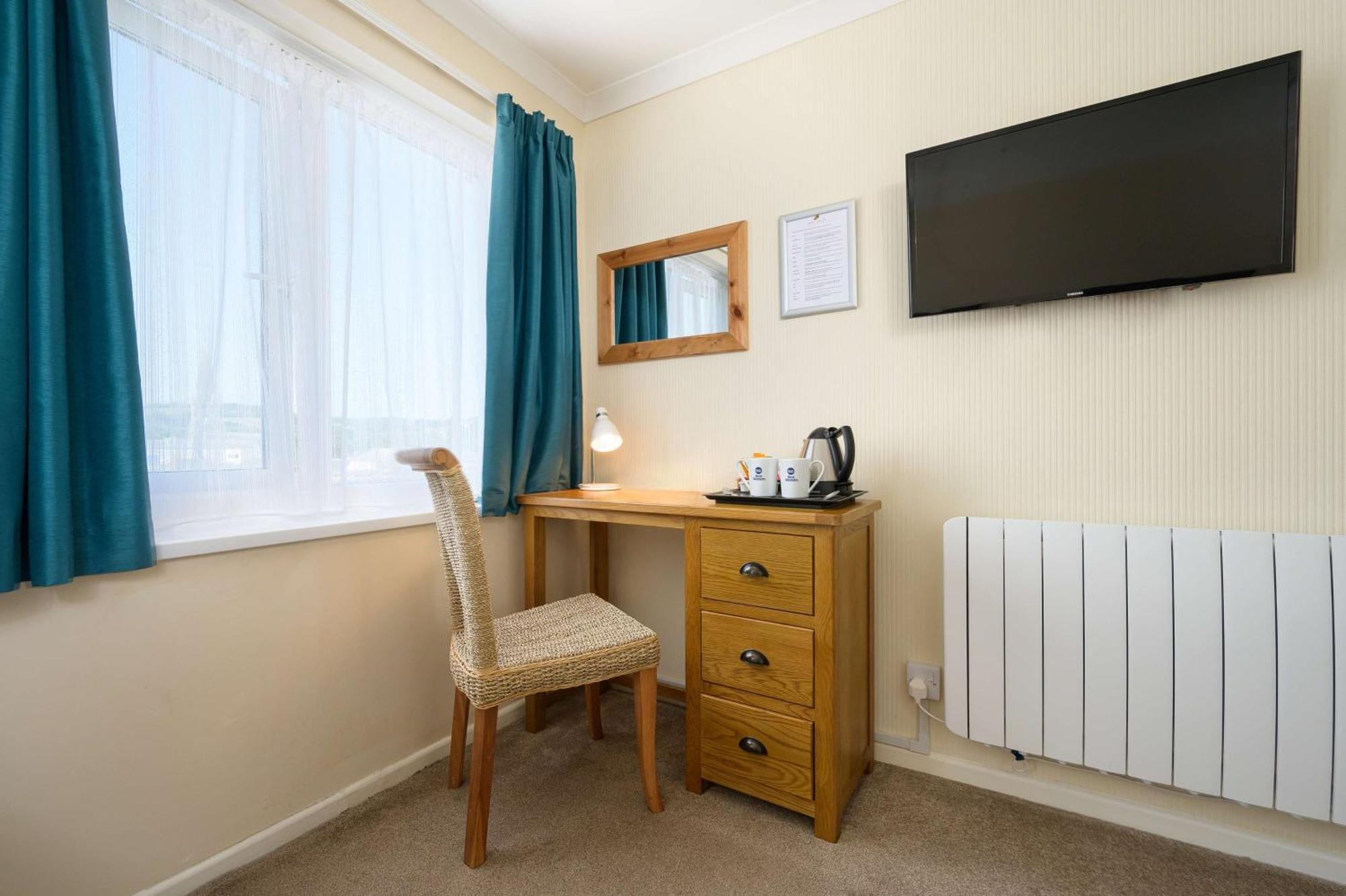Best Western Fowey Valley Лосуитиел Екстериор снимка