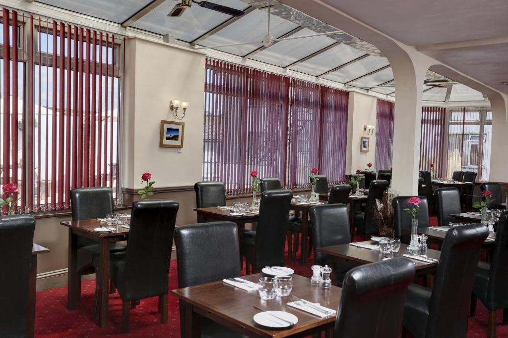 Best Western Fowey Valley Лосуитиел Екстериор снимка